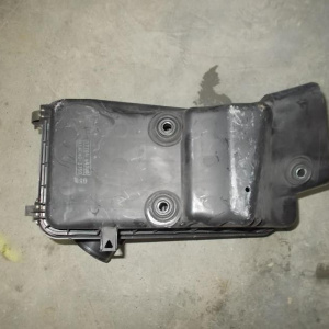 Корпус воздушного фильтра TOYOTA CT190 2C '1996 (17700-64300)