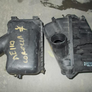 Корпус воздушного фильтра TOYOTA AE110 дефект крепл. 17701-15280
