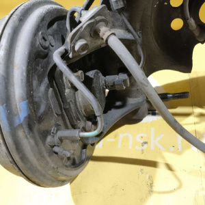 Балка TOYOTA NCP20/60 Funcargo/Ist ABS DRAM ( СО СТУПИЧНЫМИ УЗЛАМИ+ТРОСЫ РУЧНИКА) R