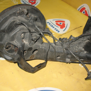 Балка Mazda DW3W/DW5W Demio ABS. С тросами ручника. R в сборе.барабанные тормоза.