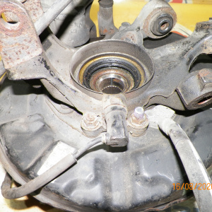 Ступица Toyota JZX100/JZX101/JZX105/GX105/JZS151/JZS153/JZS155/JZS157 Chaser/Cresta/Mark II зад, прав 2WD/4WD ABS. В сборе с диском и суппортом.Под колодки-