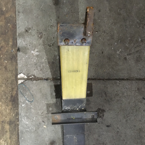 Рессора NISSAN N30 R'Nessa R пластик