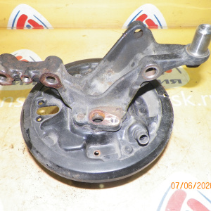 Ступица Mazda BJ3P/BJ5P/BJ5W/BJ8W/BJEP/BJFP/BJFW Familia зад, прав 2WD ABS.Барабанные тормоза. Голая без барабанна и колодок.4шпильки. B25D26111.B6032615XB.
