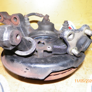 Ступица Toyota AE100/AE101/AE110/EE100/EE101/EE110/EE111/AE104/AE114 Corolla/Sprinter перед, лев 2WD/4WD Суппорт-(51-22). ABS.В сборе.Диаметр диска- 238мм.То
