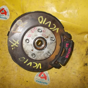 Ступица Toyota VCV10 Windom перед, прав В сборе. Без ABS. Суппорт одна поршевой. 43211-33010.