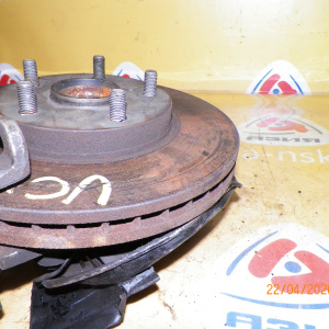 Ступица Toyota VCV10 Windom перед, лев В сборе. Без ABS. Суппорт одна поршевой. 43212-33010