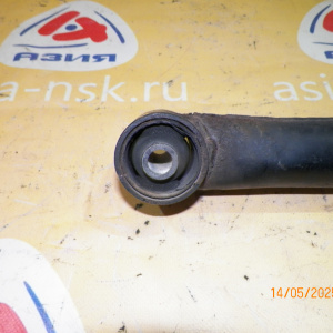 Рычаг TOYOTA CR40/CR41/CR42/SR40/KR41/KR42/CR50/CR51/CR52/SR50/KR52 Lite Ace Noah/Town Ace Noah зад, прав прод. под пружину