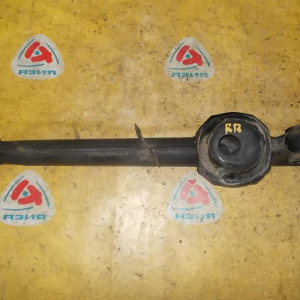 Рычаг TOYOTA CR40/CR41/CR42/SR40/KR41/KR42/CR50/CR51/CR52/SR50/KR52 Lite Ace Noah/Town Ace Noah зад, прав прод. под пружину