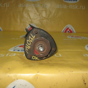 Стойка SUZUKI TA11W, TD11W, TD31W, TA31W. TD51W, TA51W. TD61W. Escudo перед, прав