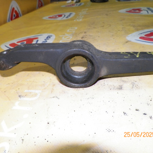 Рычаг Toyota SV30/SV32/SV33/SV35/CV30/SV40/SV41/SV43/CV40 Camry/Vista перед, лев 4SFE/3SFE 48640-32060 / 48643-32020