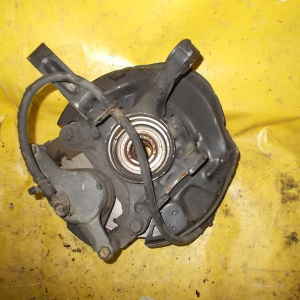 Ступица Toyota SV40/SV41/SV42/CV40 Camry/Vista перед, прав 2WD ABS.В сборе. Диаметр диска-255мм.Толщина-25мм.5*114.Суппорт-(57-25). 43211-32090.43211-32091.43