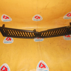 Решетка радиатора TOYOTA Platz NCP10