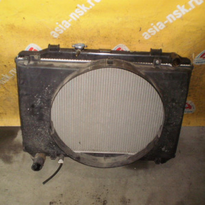 Радиатор охлаждения TOYOTA CR40/CR50 Lite Ace Noah/Town Ace Noah 6A14 m/t с горловиной
