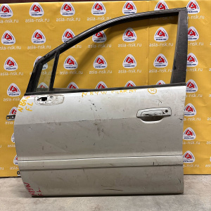 Дверь боковая MITSUBISHI Chariot Grandis N94W перед, лев (цена за голое железо)