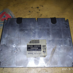 Компьютер ДВС Toyota Crown Majesta 89661-3F190 2JZ-FSE JZS175