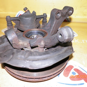 Ступица Toyota ST195/ST215 Caldina/Carina/Corona перед, прав БЕЗ ABS 5x100