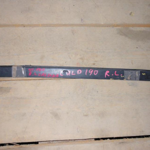 Ветровик TOYOTA Caldina AT190 металл зад, лев