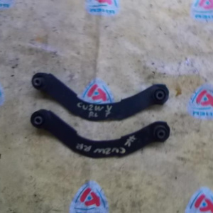 Рычаг MITSUBISHI CU2W зад, прав 2WD кривой