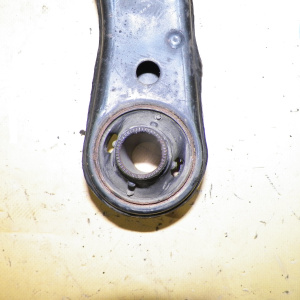 Рычаг Toyota AE110/AE111/AE114/AE115/EE110/EE111/CE110/CE114/CE116 '1995-2000 перед, прав