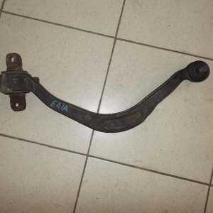 Рычаг MITSUBISHI EA1W/EA1A перед, лев н 2WD/4WD крив