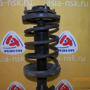 Стойка Mazda BJ5W Familia S-Wagon перед, лев ухо под стабилизатор в низу.