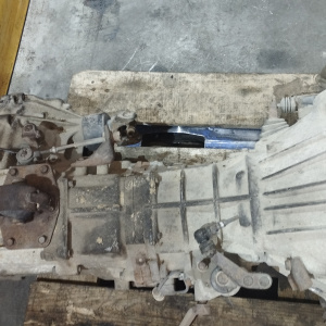 МКПП Toyota 2C/3C 4WD BUS без вакуумника но с рычагом включения на раздатке Lite Ace CR30