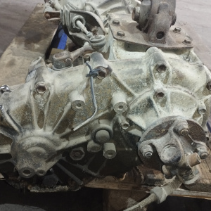 МКПП Toyota 2C/3C 4WD BUS без вакуумника но с рычагом включения на раздатке Lite Ace CR30