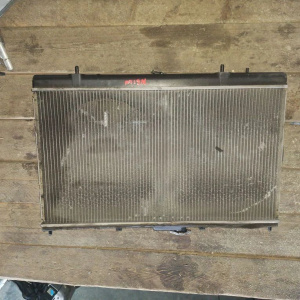 Радиатор охлаждения MITSUBISHI N61/N74W RVR 4G64 a/t MR312093