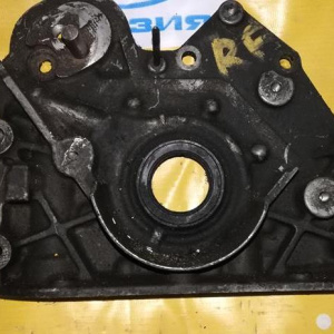 Насос масляный Mazda R2/RF Bongo SSF8