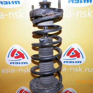 Стойка Mazda CP8W Premacy зад, прав Ухо в низу.