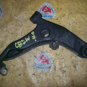 Рычаг MITSUBISHI CA1A/CB5W Mirage/ Libero перед, прав