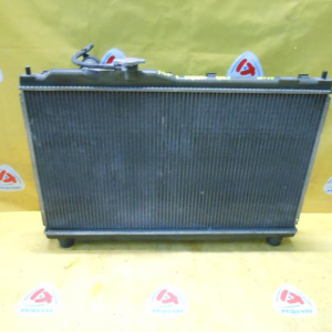 Радиатор охлаждения HONDA RF1/RF2 Stepwgn a/t
