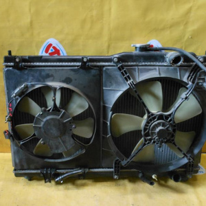 Радиатор охлаждения HONDA RF1/RF2 Stepwgn a/t