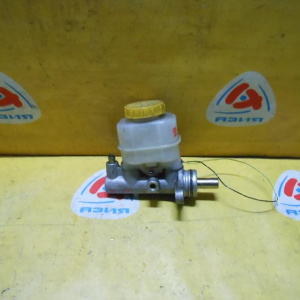 Главный тормозной цилиндр NISSAN Z10 Cube