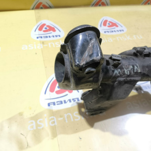 Балка Mitsubishi N64W/N84W RVR/Chariot Grandis R 2WD Дефект правого заднего сайлентблока (подмят).