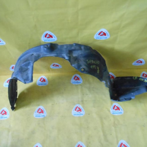 Подкрылок TOYOTA Corolla Spacio AE111 перед, лев