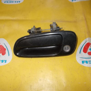 Ручка двери Toyota Caldina/Carina/Corona #T190 перед, лев