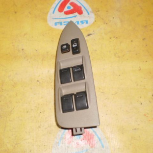 Пульт стеклоподъемника TOYOTA Corolla Spacio AE111 перед, прав