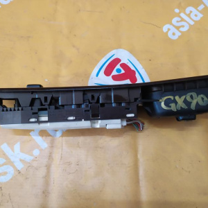 Пульт стеклоподъемника Toyota Chaser/Mark II/Cresta GX90 перед, прав