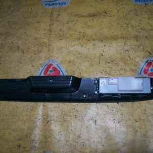 Пульт стеклоподъемника Nissan Cube Z10 '2000-2002 перед, прав