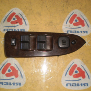 Пульт стеклоподъемника Mazda Premacy CP8W перед, прав C10066350A