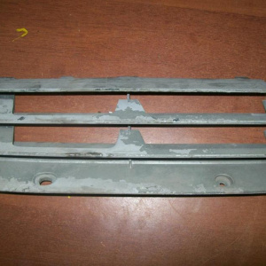 Заглушка в бампер Toyota Cresta GX80 L