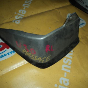 Брызговик NISSAN Presage U30 зад, лев