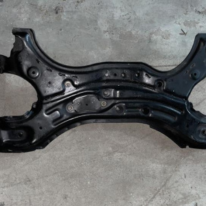 Балка Toyota ZZV50/SV50/AZV50/ZCT10/ACT10 Vista/Opa 1ZZFE/3SFSE/1AZFSE F 2WD Поперечная под ДВС 51201-32050 / 51201-32051