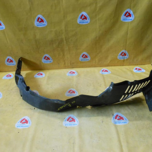 Подкрылок MITSUBISHI Libero CB3W/CD5W перед, прав MB826856