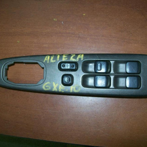 Пульт стеклоподъемника TOYOTA Altezza GXE10