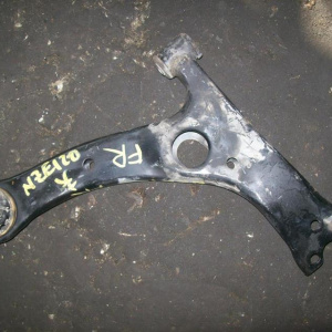 Рычаг TOYOTA NZE120/NZE140 Corolla перед, прав
