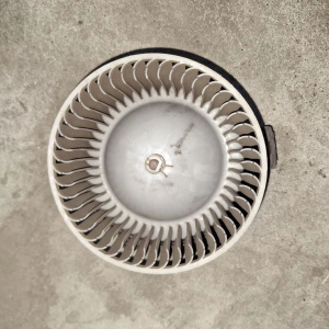 Моторчик печки Mazda BM6FJ Axela