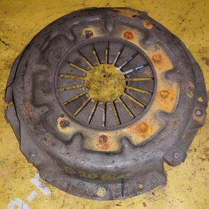 Корзина сцепления Nissan LD20 Largo VNW30 BUS