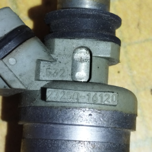 Форсунка Toyota 4A/7A Carina AT191 железные серые / 23209-16120